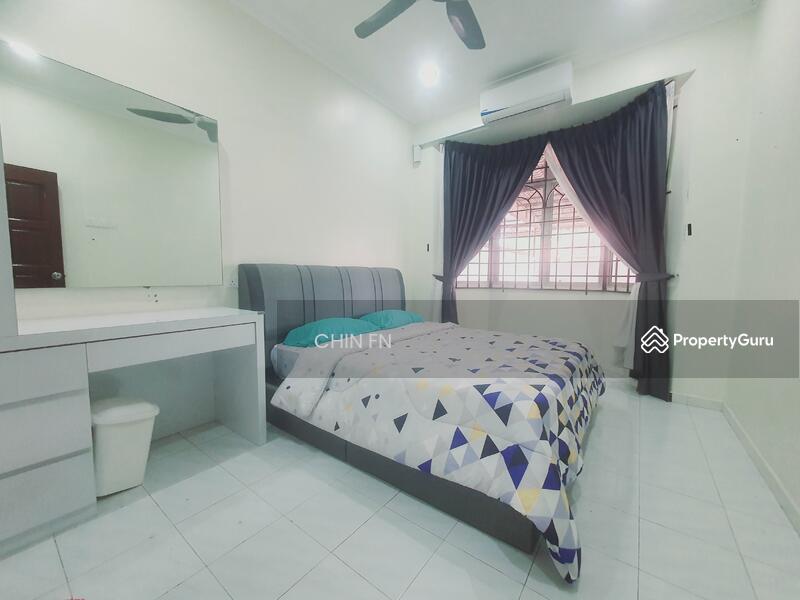 Untuk Dijual - Fully Renovated 5 Room Teres Furnish Seri Telok Emas Bukit Katil