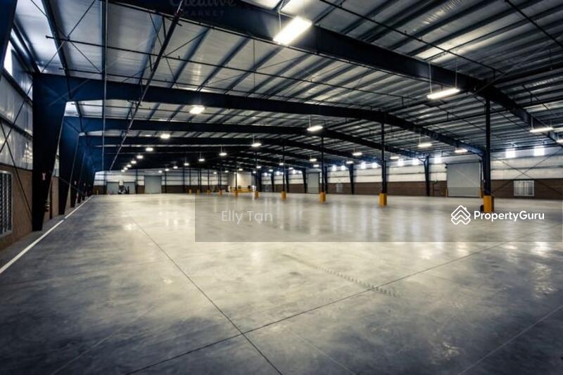 For Rent - [WAREHOUSE] Good For Badminton OR Pickleball Court in Damansara PJ Petaling Jaya