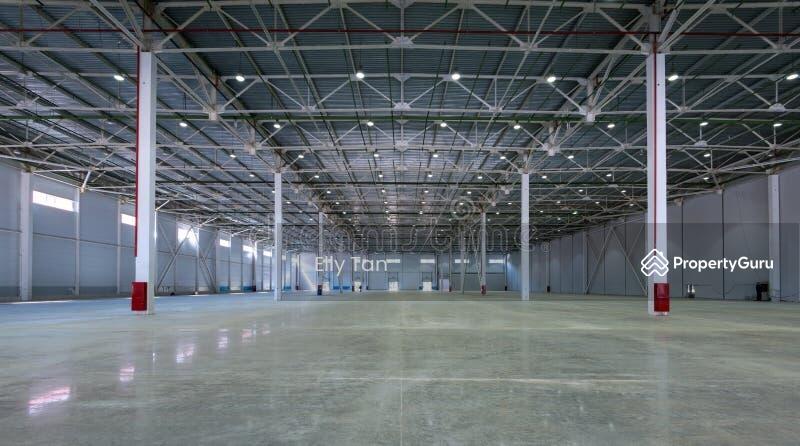 For Rent - [WAREHOUSE] Good For Badminton OR Pickleball Court in Damansara PJ Petaling Jaya