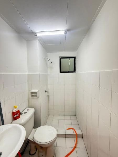 Kondominium untuk Disewa di Vista Millennium Condominium - Ben Woo - Bathroom - PropertyGuru.com.my