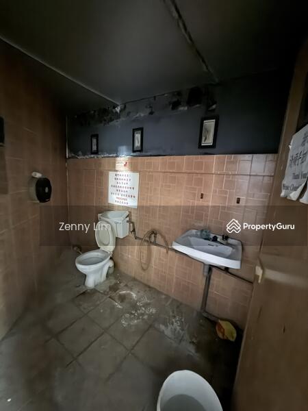 For Rent - Rental RM3k! Facing Main Road, High Visibility! Jalan Batu Tiga 1.5 Sty Shoplot to Let