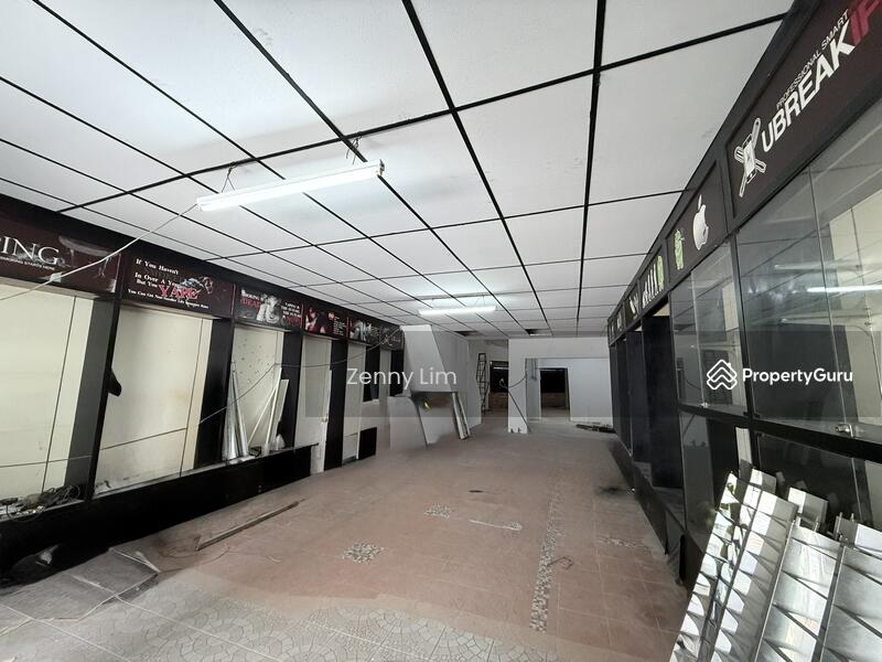 For Rent - Rental RM3k! Facing Main Road, High Visibility! Jalan Batu Tiga 1.5 Sty Shoplot to Let