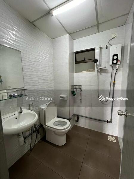 For Rent - Rivercity Condominium