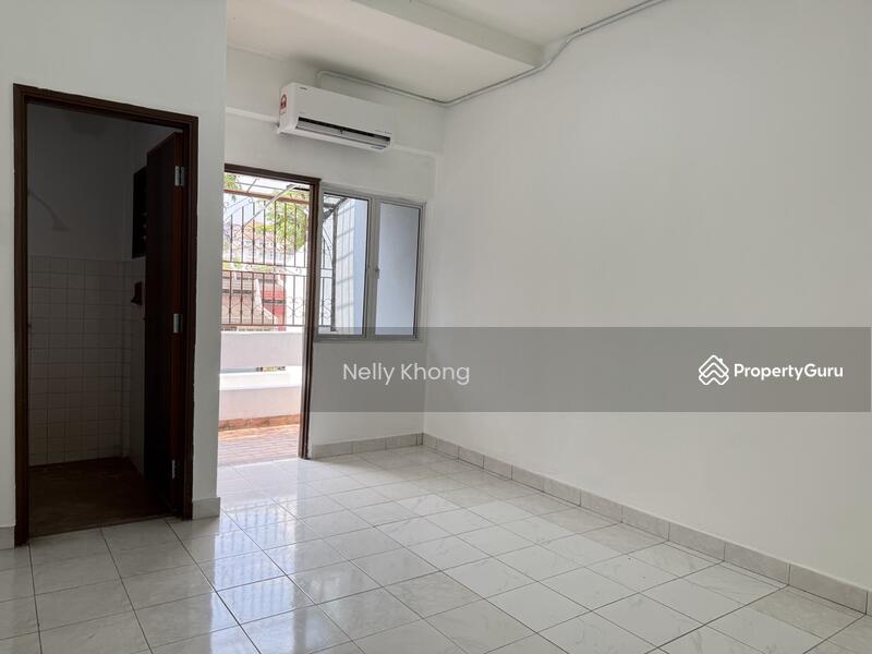 Shop / Office for Rent in Taman Desa (Kuala Lumpur) - Nelly Khong - Living Room - PropertyGuru.com.my