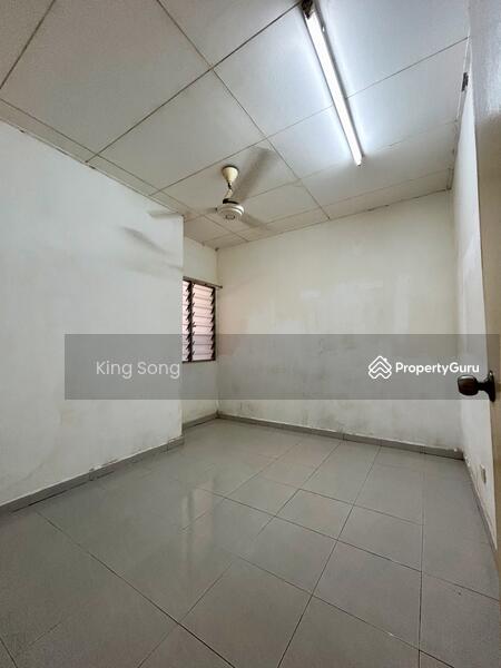 For Sale - Taman Tasik Utama