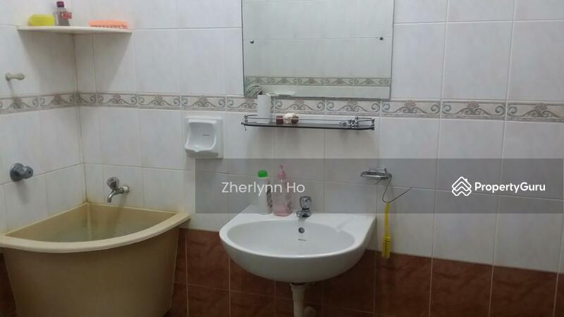 Terraced House for Sale in Island Glades (Jelutong) - Zherlynn Ho - PropertyGuru.com.my