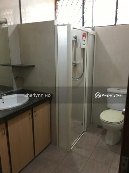 Terraced House for Sale in Island Glades (Jelutong) - Zherlynn Ho - PropertyGuru.com.my