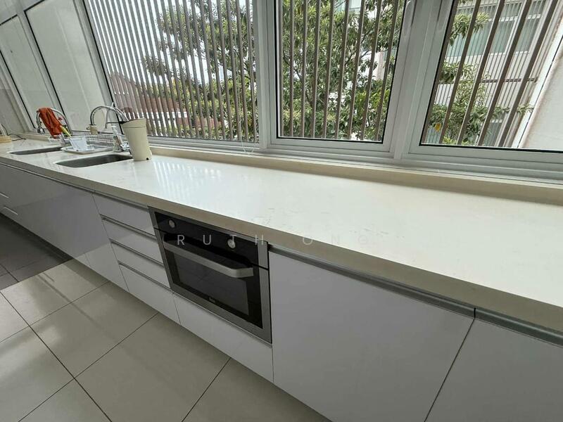 Ferringhi Residence untuk Untuk Disewa - RM 2,100 /bulan, Mac 2026 - Kitchen - PropertyGuru.com.my