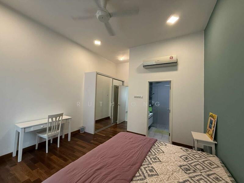 Ferringhi Residence untuk Untuk Disewa - RM 2,100 /bulan, Mac 2026 - Bedroom - PropertyGuru.com.my