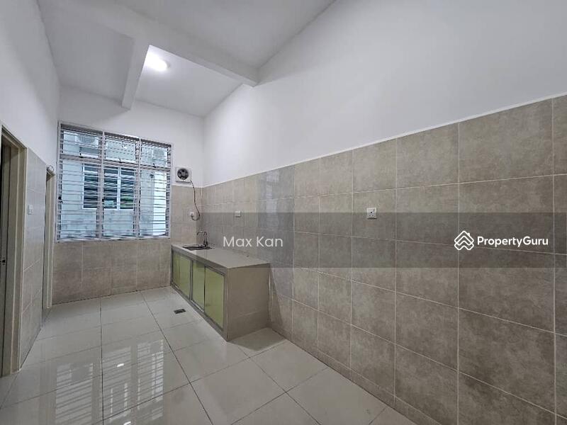 For Rent - Taman Mount Austin