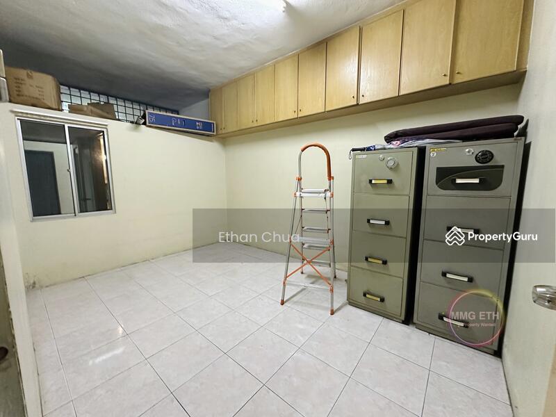 Untuk Dijual - Pelabuhan Klang