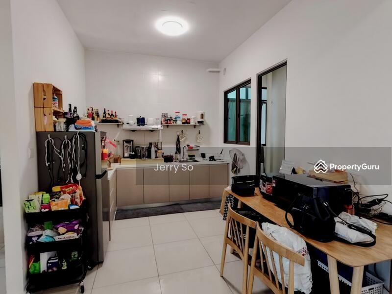 For Rent - Tree Sparina