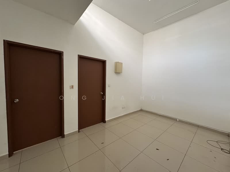 1-storey Terraced House for Sale in Bandar Springhill (Jimah) - Ong Jia Hui - PropertyGuru.com.my