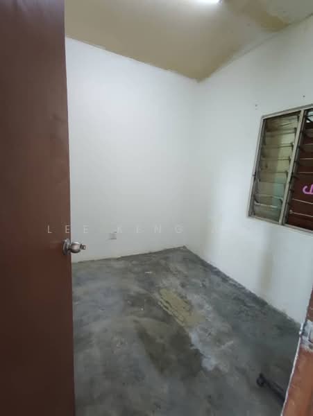 Flat for Rent at Taman Pendamar Indah 2 - Lee Keng Aun - Interior - PropertyGuru.com.my