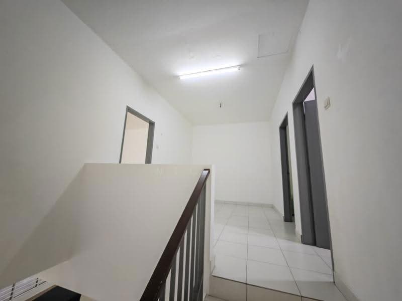 Rumah Teres untuk Dijual di Sungai Choh (Serendah) - Nicky Lai - Corridor - PropertyGuru.com.my