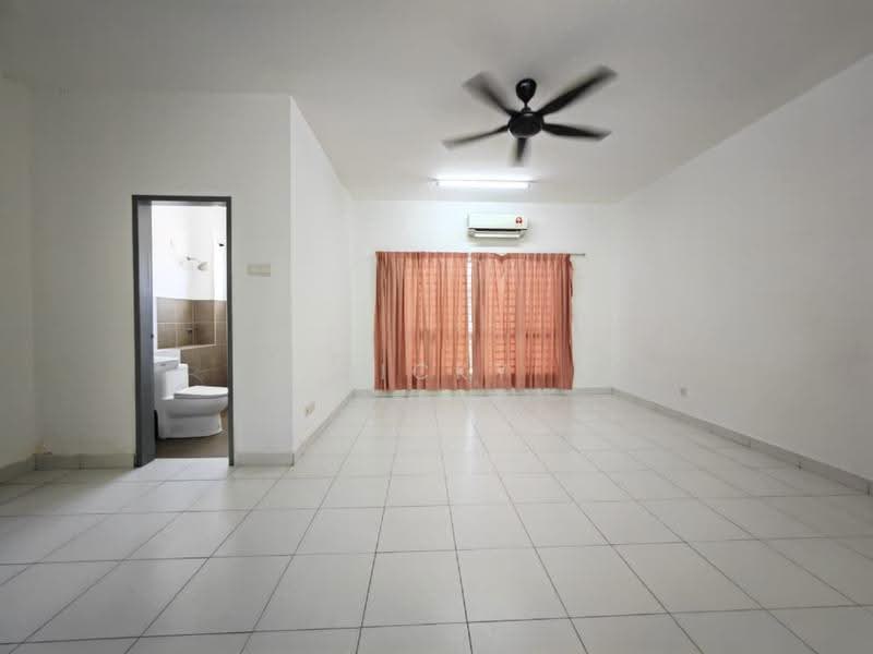Rumah Teres untuk Dijual di Sungai Choh (Serendah) - Nicky Lai - Living Room - PropertyGuru.com.my