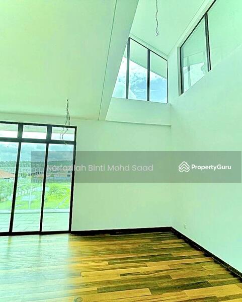 For Sale - New, Modern, 2.5 storey bungalow, taman universiti, bangi