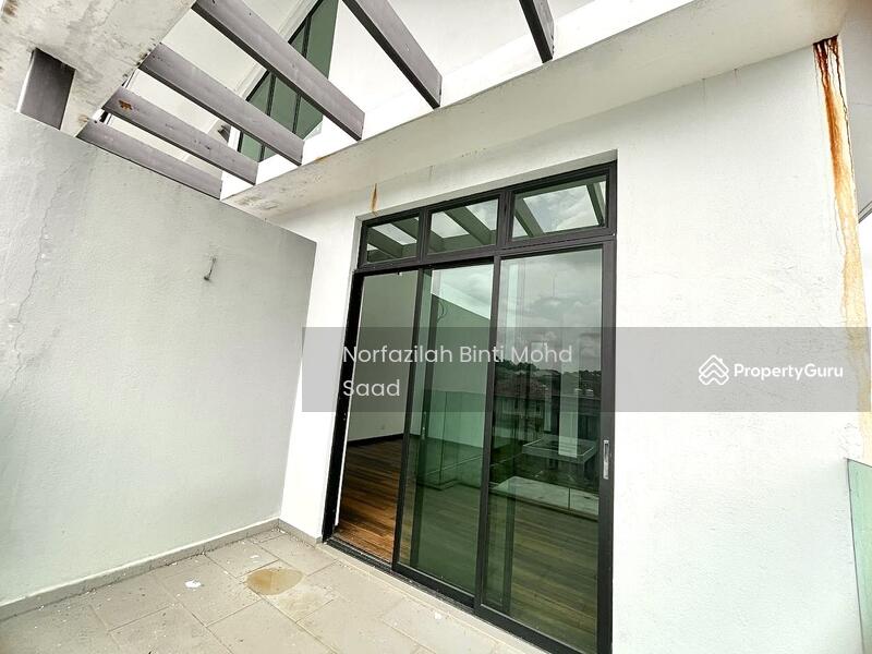 For Sale - New, Modern, 2.5 storey bungalow, taman universiti, bangi
