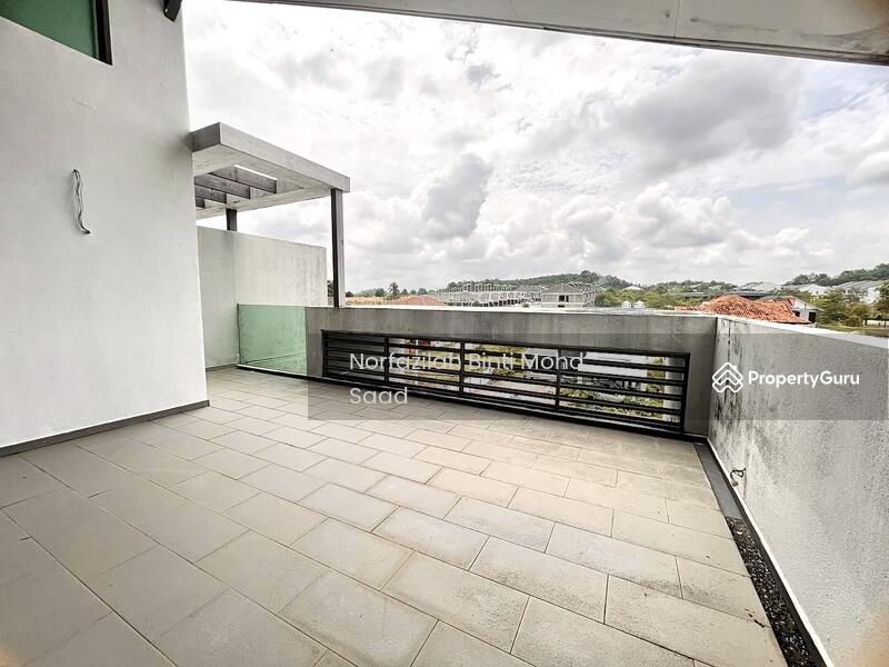 For Sale - New, Modern, 2.5 storey bungalow, taman universiti, bangi