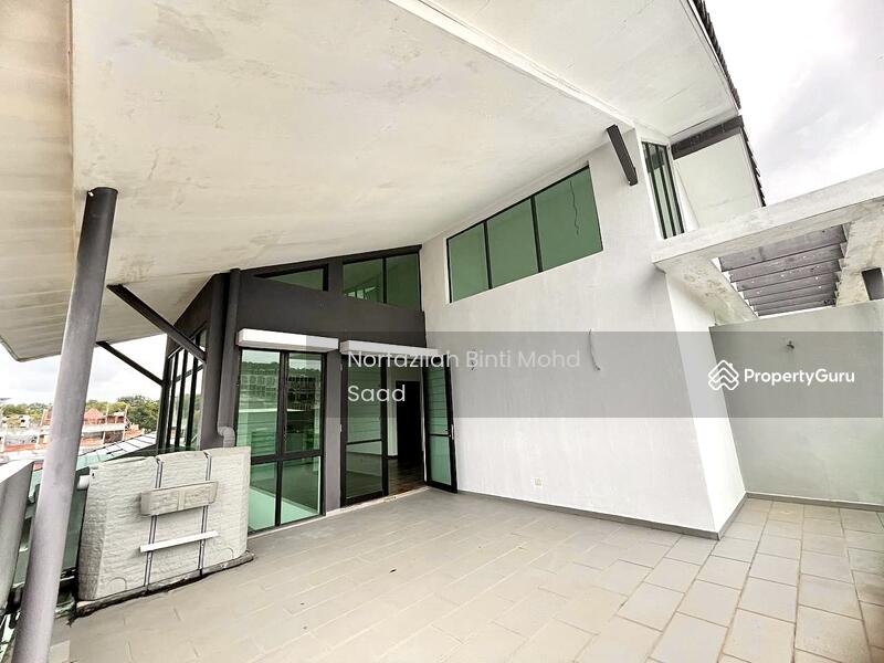 For Sale - New, Modern, 2.5 storey bungalow, taman universiti, bangi