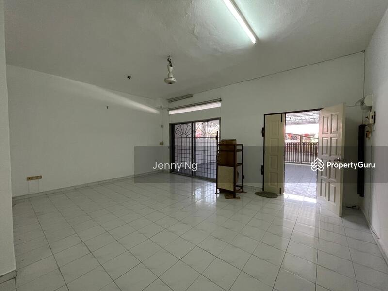 Untuk Disewa - Newly refurbished 2 Sty House at Bercham Ipoh