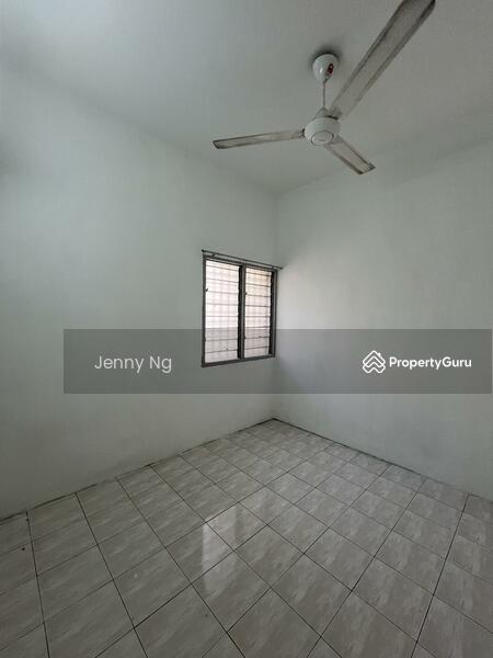 Untuk Disewa - Newly refurbished 2 Sty House at Bercham Ipoh