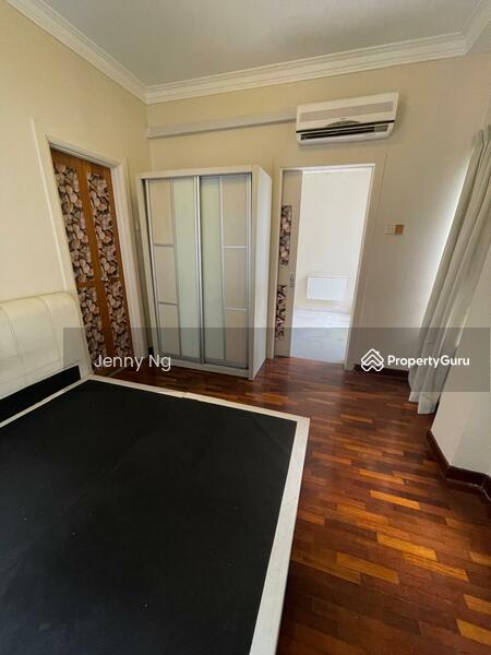 Untuk Disewa - Megan Ambassy