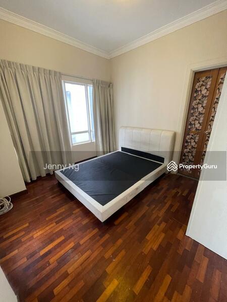 Untuk Disewa - Megan Ambassy