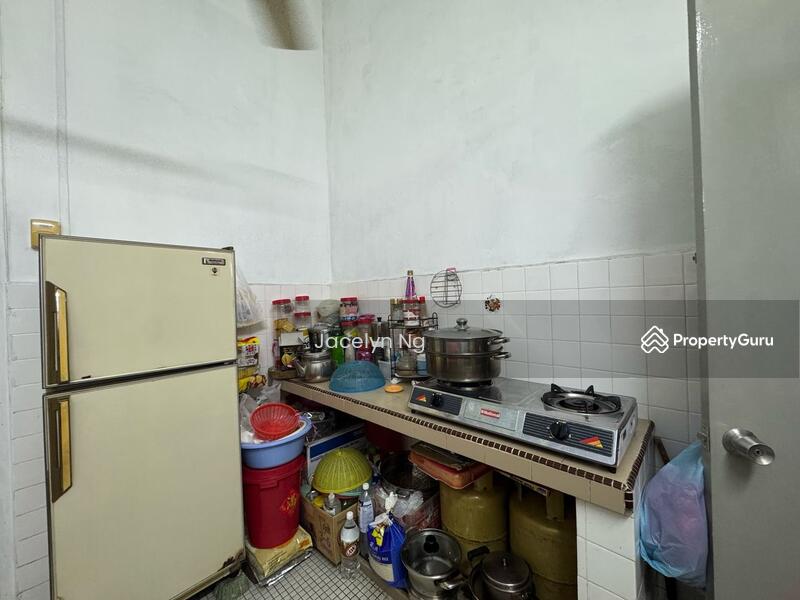 For Sale - Taman Kempas