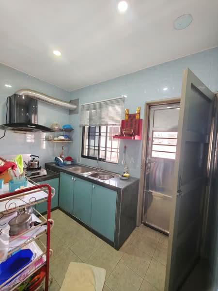 Rumah Teres 1 Tingkat untuk Dijual di Tmn Perindustrian Pekan Nenas 1 (Pekan Nanas) - Fu Guan - Kitchen - PropertyGuru.com.my