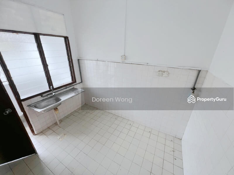 Untuk Dijual - Taman molek 1.5 storey landed house for sales