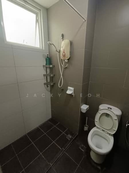 Kondominium untuk Disewa di D'Zone Condominium - Jacky Yeoh - Bathroom - PropertyGuru.com.my