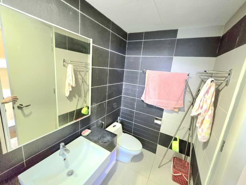Condominium for Sale at Saville @ The Park - Chris Ting - Bathroom - PropertyGuru.com.my