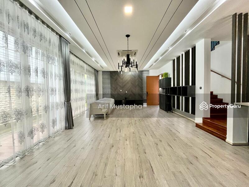 For Sale - Lakefront Villa Cyberjaya