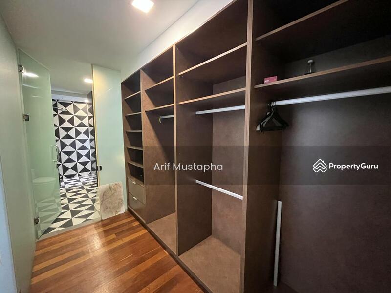 For Sale - Lakefront Villa Cyberjaya