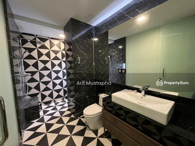 For Sale - Lakefront Villa Cyberjaya