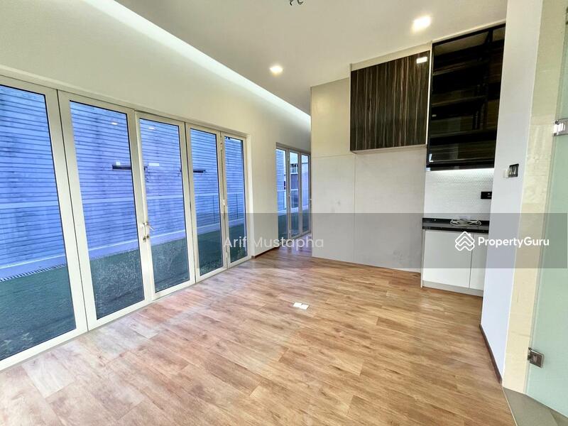 For Sale - Lakefront Villa Cyberjaya