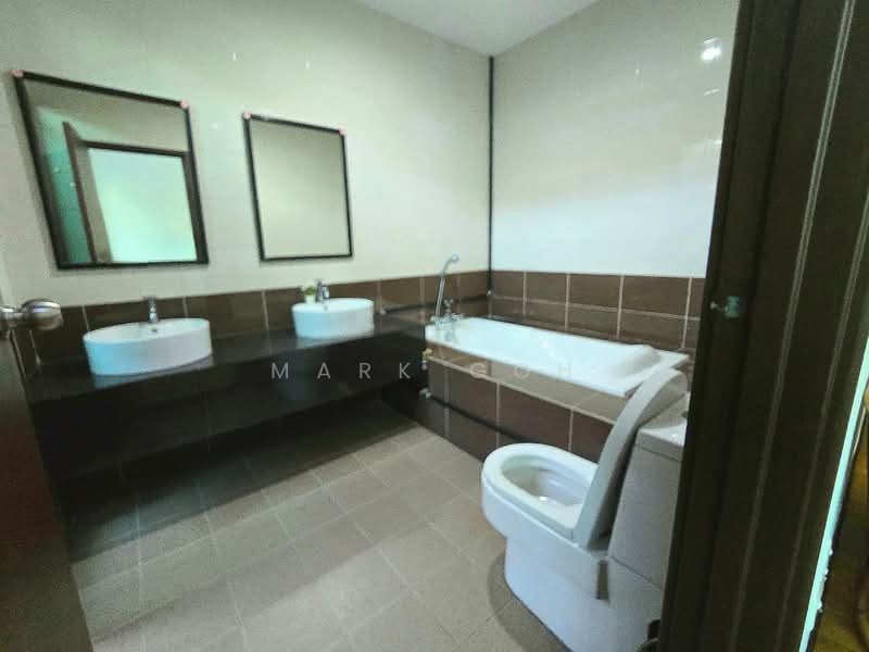 Rumah Teres 3 Tingkat untuk Dijual di Bandar Bayan Bahru (Bayan Lepas) - Mark Goh - Bathroom - PropertyGuru.com.my