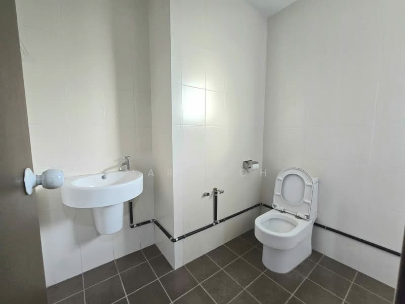 Rumah Teres 3 Tingkat untuk Dijual di Bandar Bayan Bahru (Bayan Lepas) - Mark Goh - Bathroom - PropertyGuru.com.my