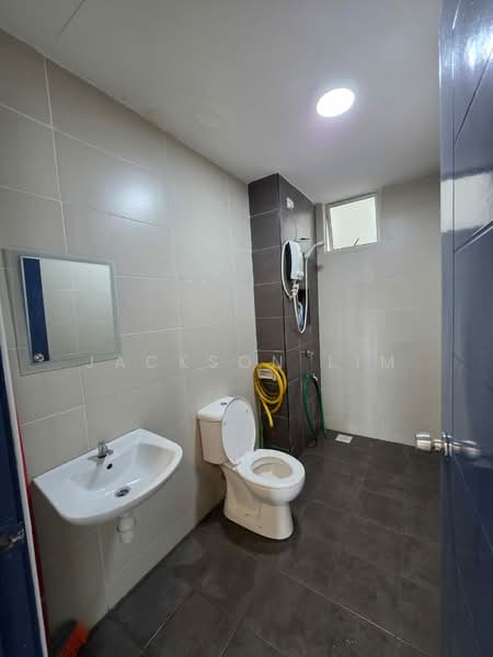 Apartment for Rent at East Bay (Seri Bayan) - Jackson Lim - Bathroom - PropertyGuru.com.my