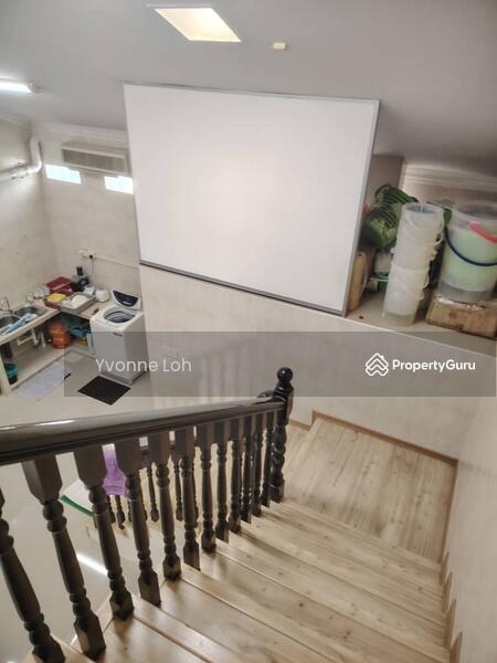 Untuk Dijual - lorong hijau