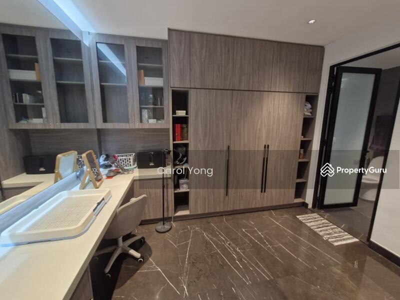 Walk in Closet