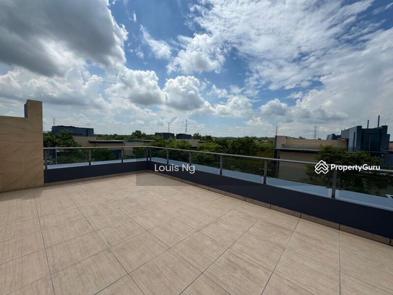 Cluster House for Sale in Forest City (Gelang Patah) - Louis Ng - Roof - PropertyGuru.com.my