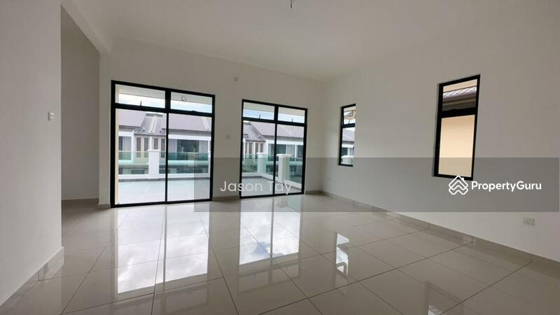 Semi-Detached House for Sale in Tanjong Minyak (Melaka) - Jason Tay - Master Bedroom - PropertyGuru.com.my
