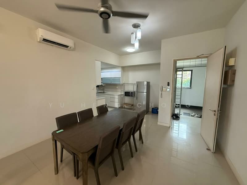 Kondominium untuk Disewa di A'Marine Condominium - Yu Heng Chong - Dining Room - PropertyGuru.com.my