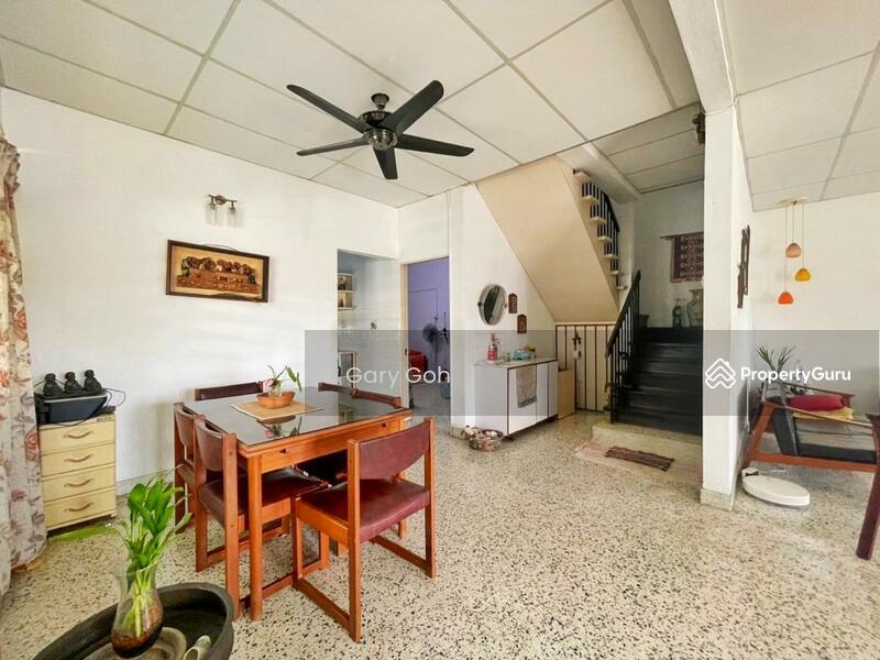 Semi-Detached House for Sale in Island Glades (Jelutong) - Gary Goh - Dining Room - PropertyGuru.com.my