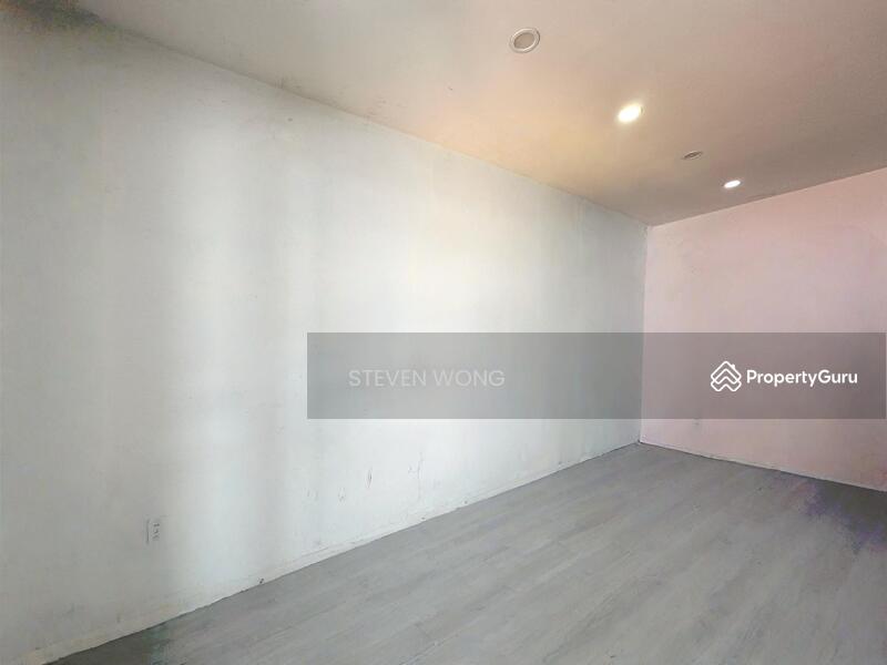 Kedai / Pejabat untuk Dijual di Taman Valdor (Sungai Bakap) - STEVEN WONG - Living Room - PropertyGuru.com.my