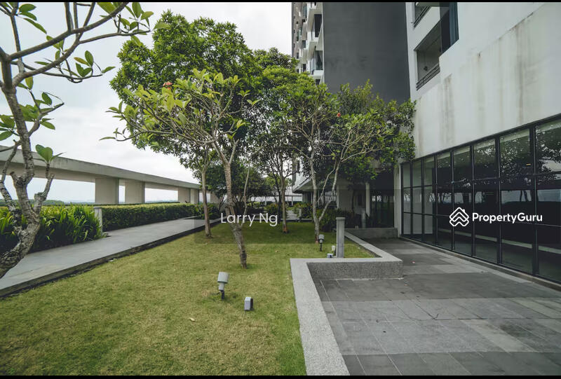 Service Residence for Sale at Residences @ 1 Tebrau - Larry Ng - Garden - PropertyGuru.com.my