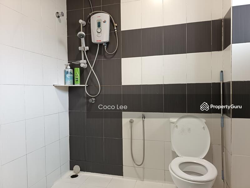 Master bedroom 's toilet 