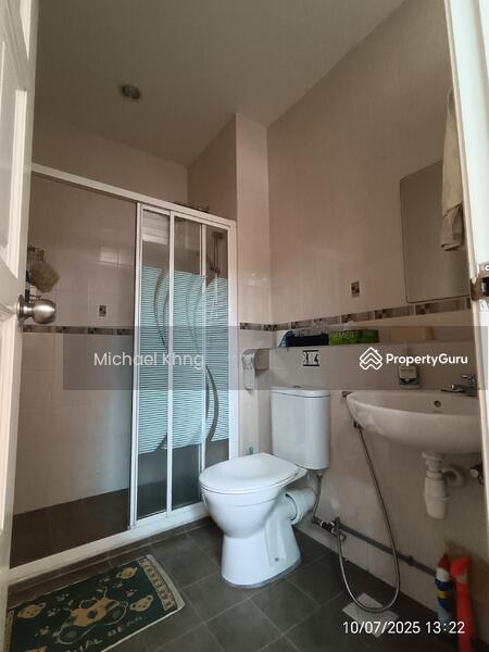 Upstair common toilet